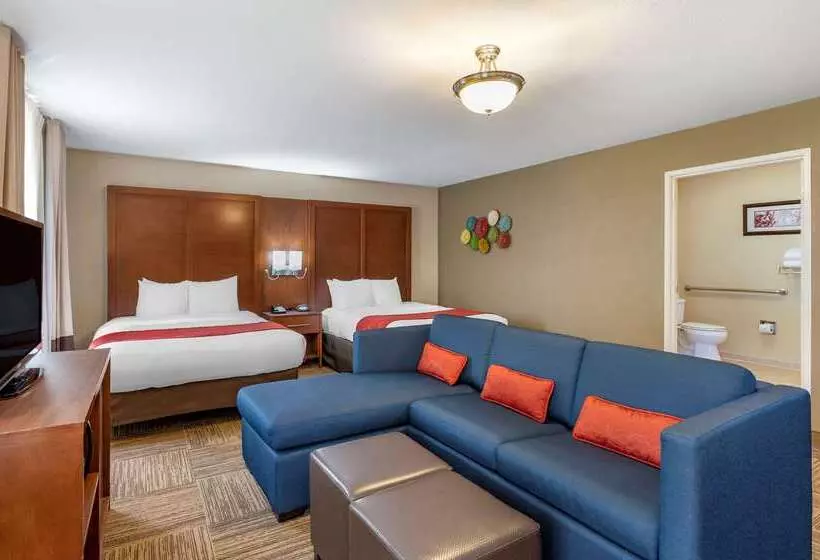 هتل Comfort Suites Urbana Champaign, University Area