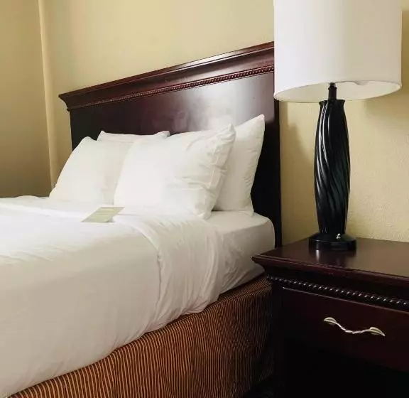 هتل Country Inn & Suites By Radisson, Ithaca, Ny