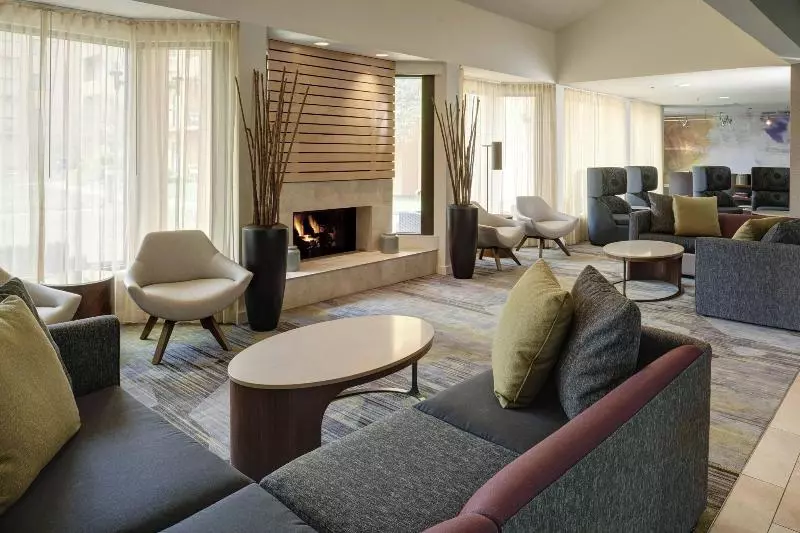 酒店 Courtyard By Marriott Indianapolis Airport