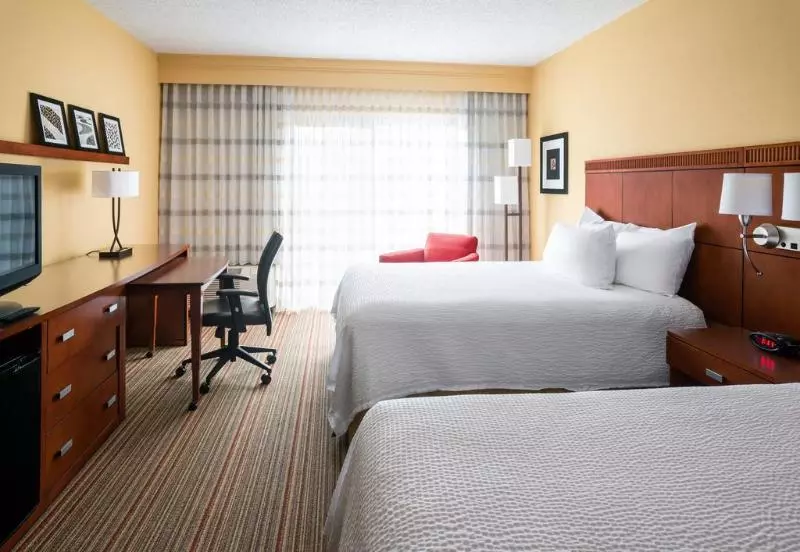 酒店 Courtyard By Marriott Indianapolis Airport