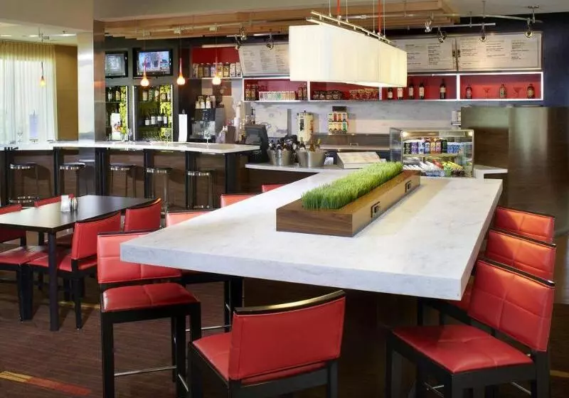 酒店 Courtyard By Marriott Indianapolis Airport