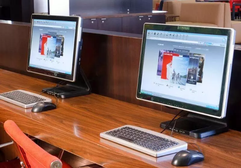 酒店 Courtyard By Marriott Indianapolis Airport