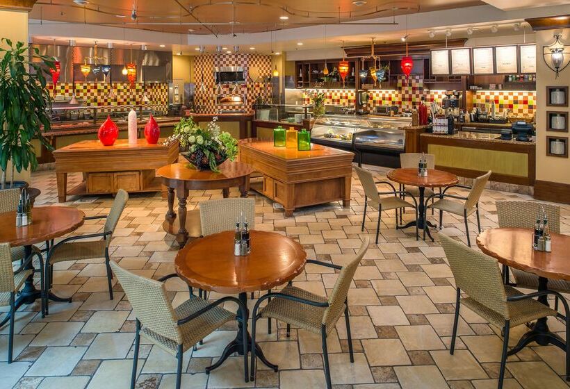 בית מלון כפרי Embassy Suites By Hilton Sacramento Riverfront Promenade