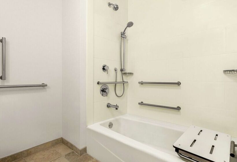 فندق Hampton Inn Athens