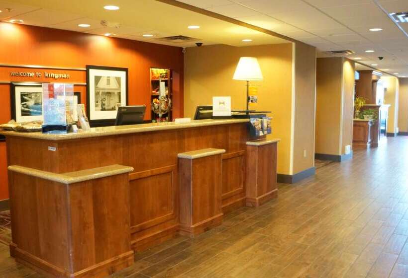 Отель Hampton Inn & Suites Kingman