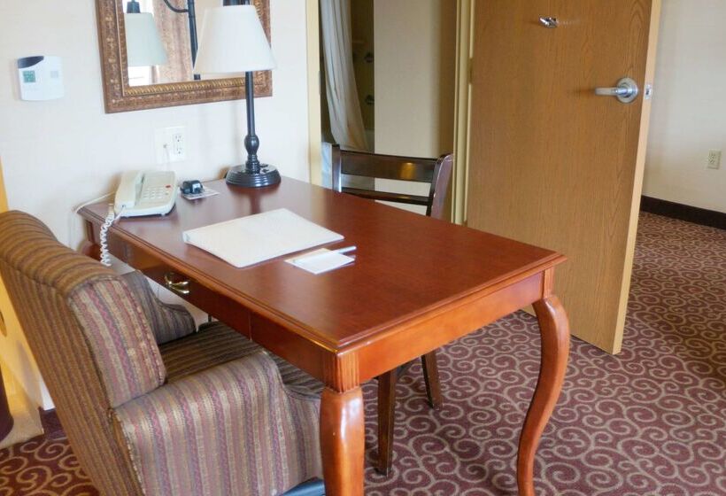 Отель Hampton Inn & Suites Kingman