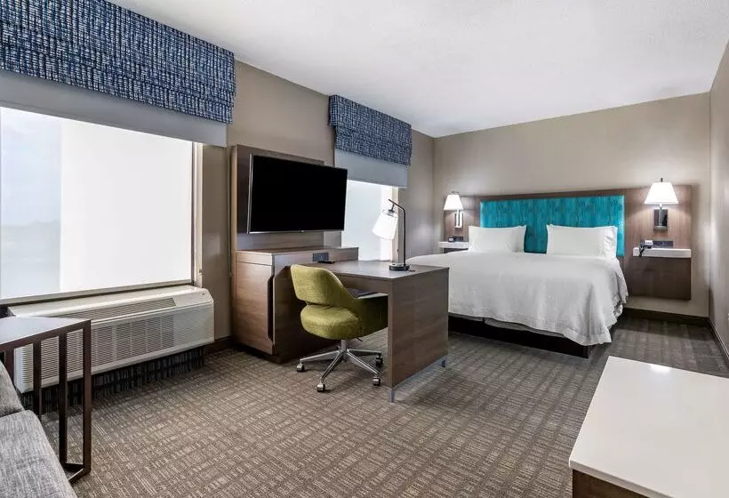 호텔 Hampton Inn & Suites Louisville East