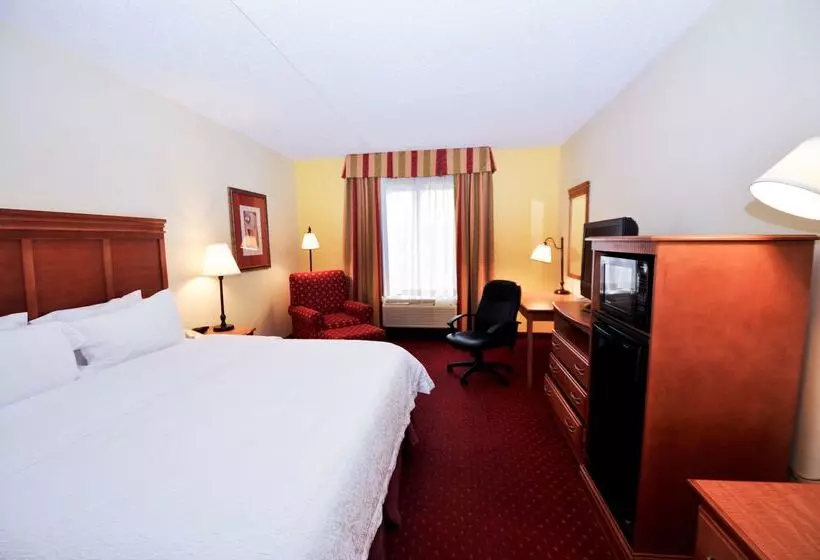호텔 Hampton Inn & Suites Louisville East
