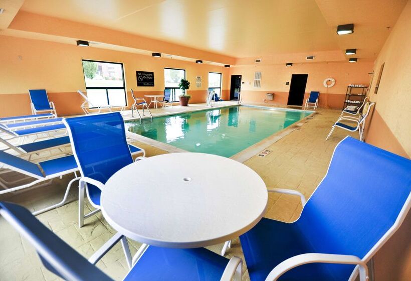 ホテル Hampton Inn & Suites Louisville East