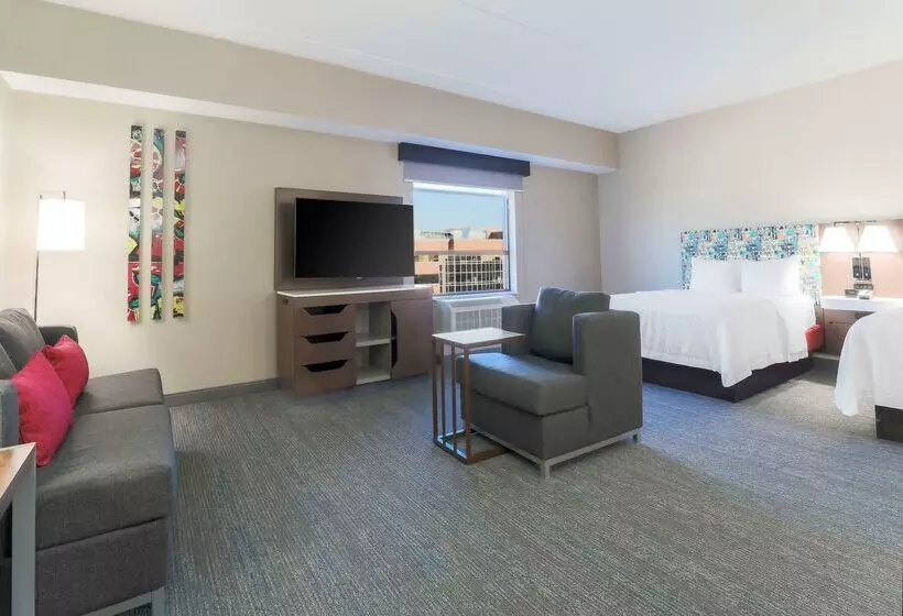 هتل Hampton Inn & Suites Pittsburgh Downtown