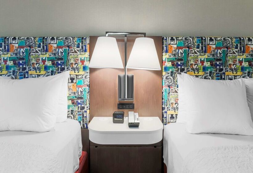 בית מלון כפרי Hampton Inn & Suites Pittsburgh Downtown