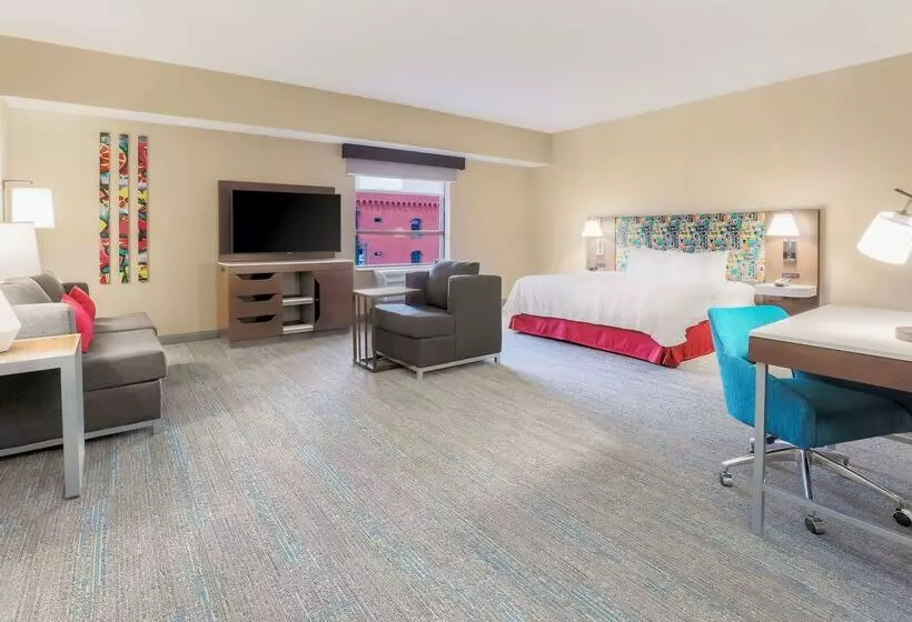هتل Hampton Inn & Suites Pittsburgh Downtown
