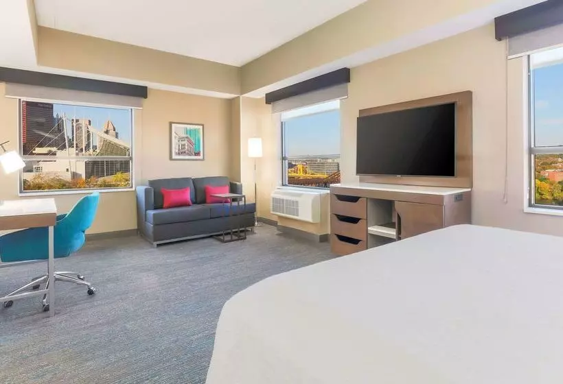 هتل Hampton Inn & Suites Pittsburgh Downtown