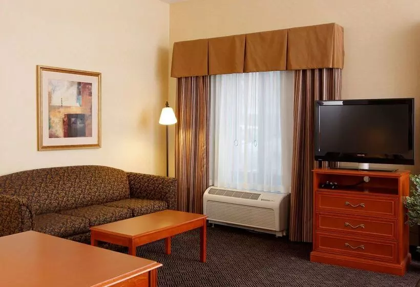 هتل Hampton Inn Waterloo