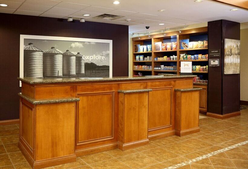 בית מלון כפרי Hampton Inn Waterloo