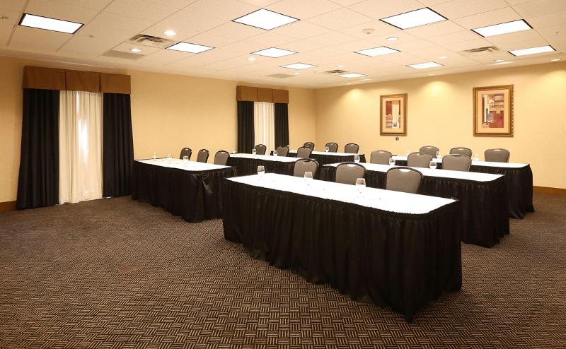 בית מלון כפרי Hampton Inn Waterloo