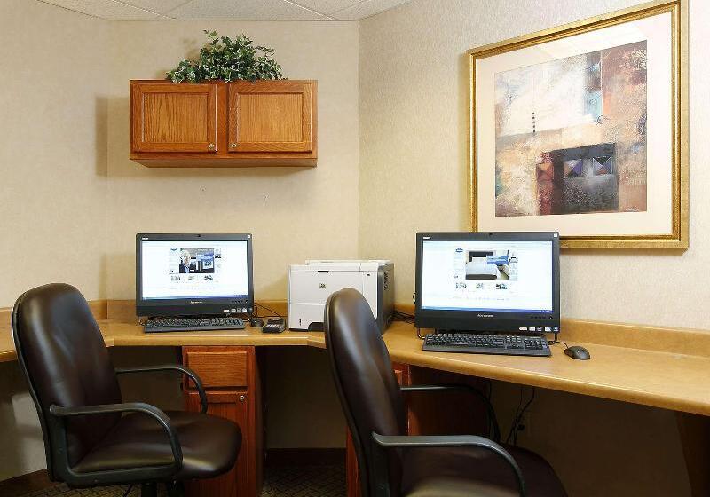 בית מלון כפרי Hampton Inn Waterloo