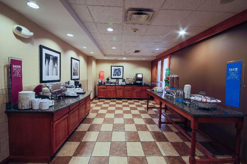 בית מלון כפרי Hampton Inn Waterloo