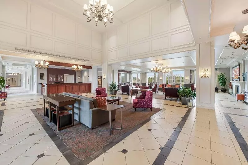 هتل Hilton Garden Inn Suffolk Riverfront