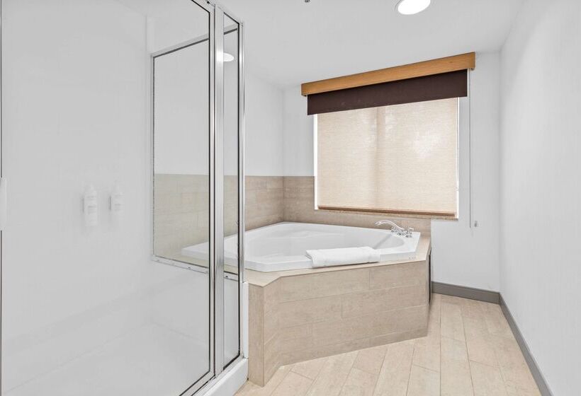 فندق Hilton Garden Inn Syracuse