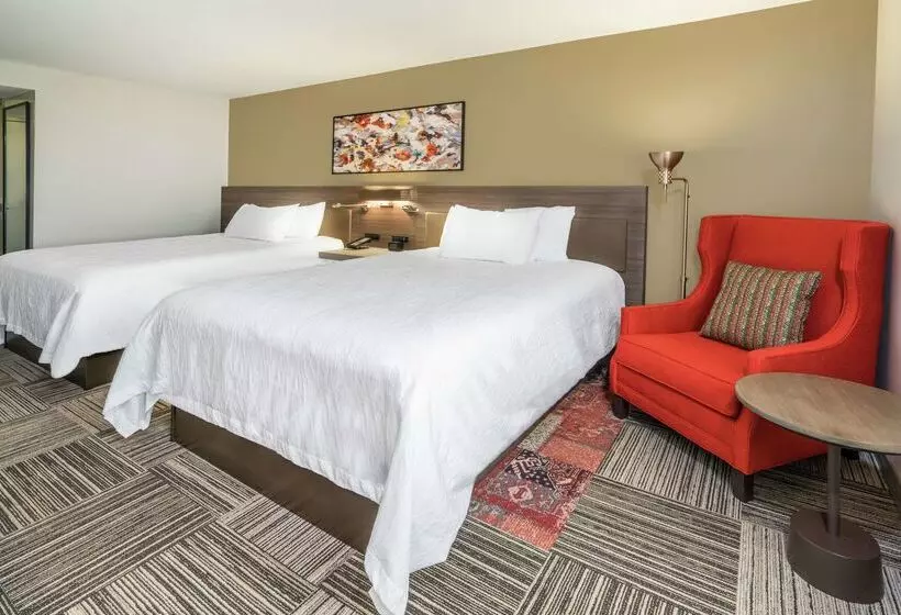 هتل Hilton Garden Inn Syracuse