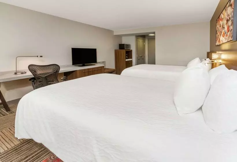 هتل Hilton Garden Inn Syracuse