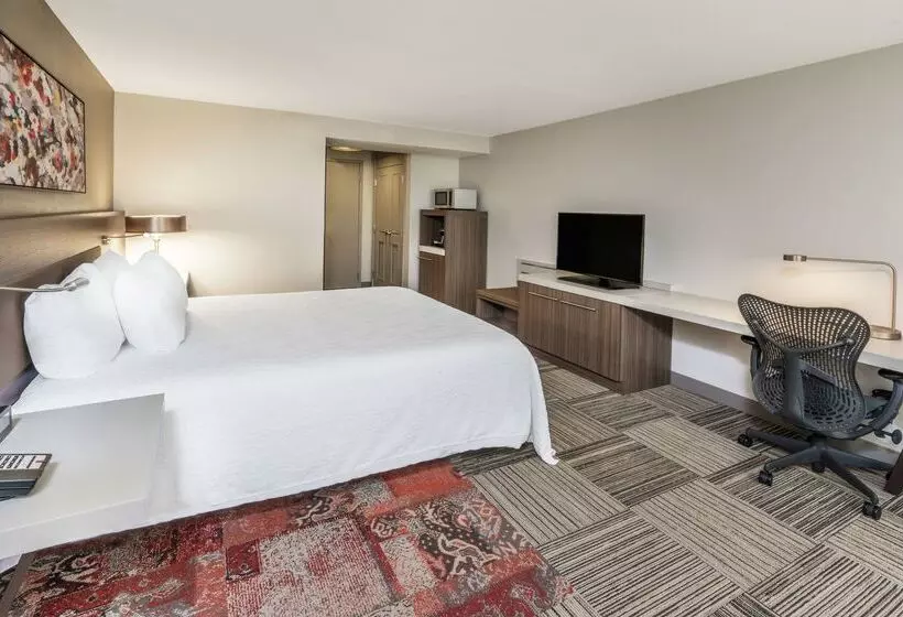 هتل Hilton Garden Inn Syracuse