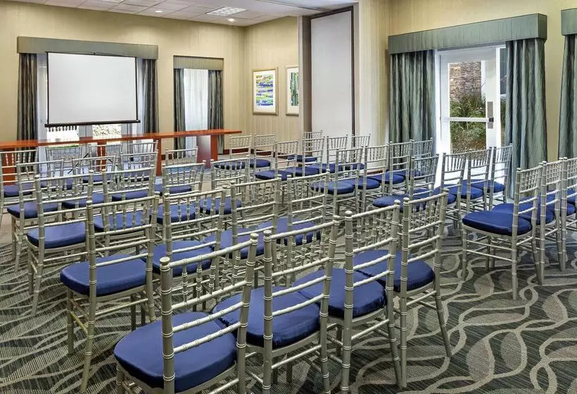 Отель Homewood Suites By Hilton Agoura Hills