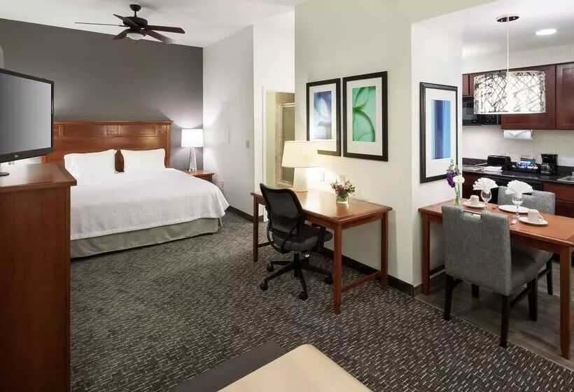 Отель Homewood Suites By Hilton Agoura Hills