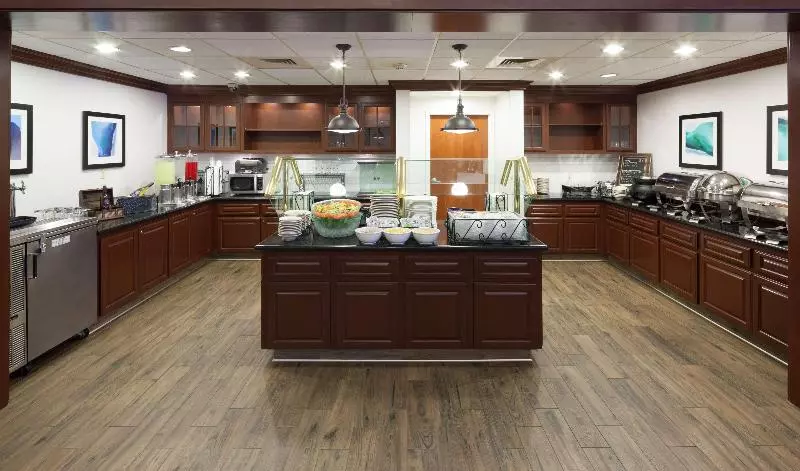 Отель Homewood Suites By Hilton Agoura Hills