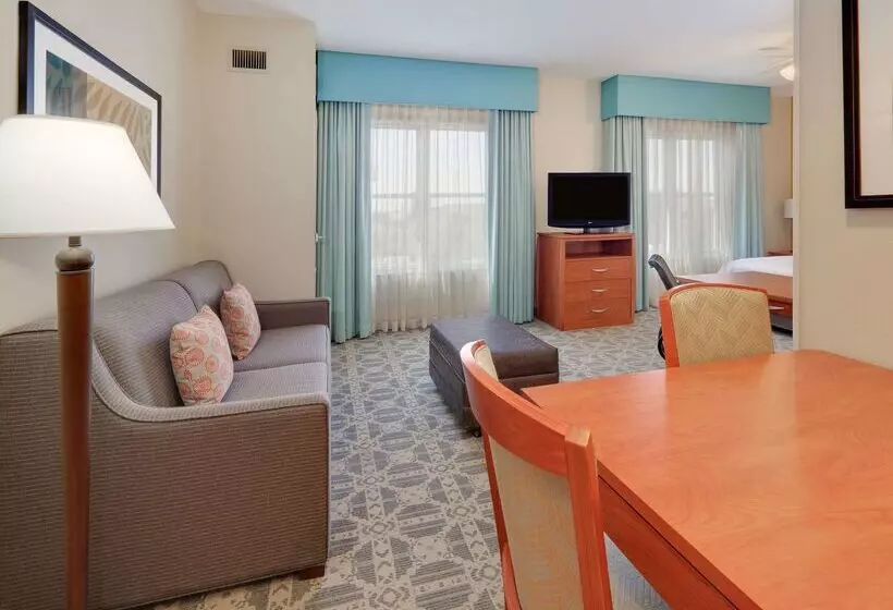 هتل Homewood Suites By Hilton Irvingdfw Airport
