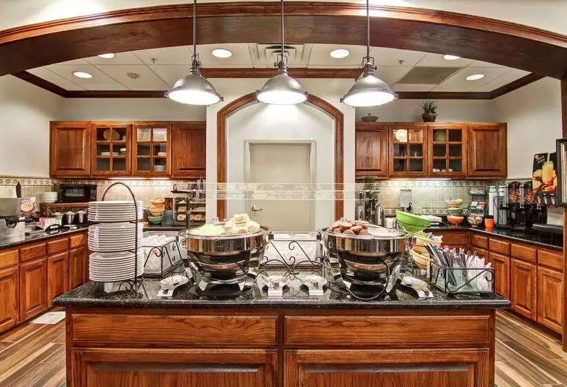 Отель Homewood Suites By Hilton Oklahoma Citywest