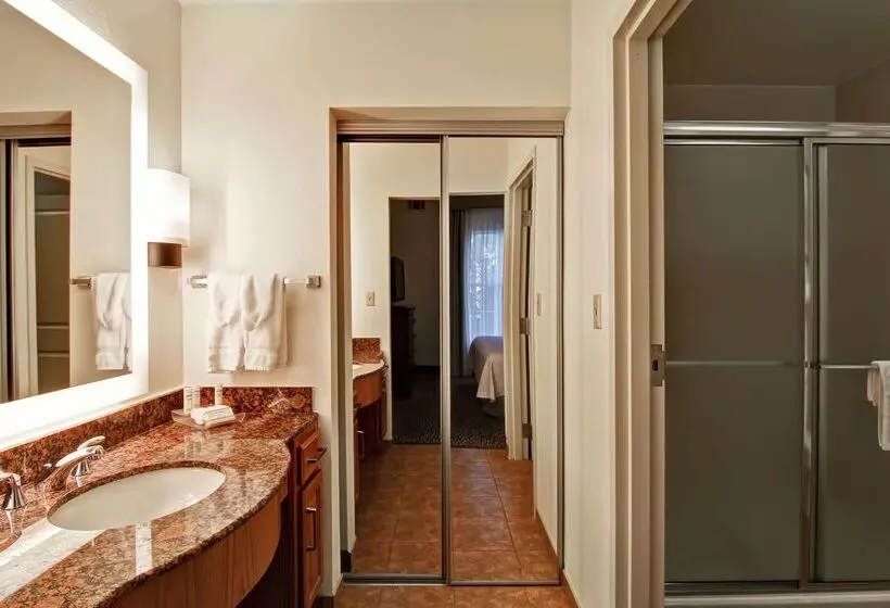 Отель Homewood Suites By Hilton Oklahoma Citywest