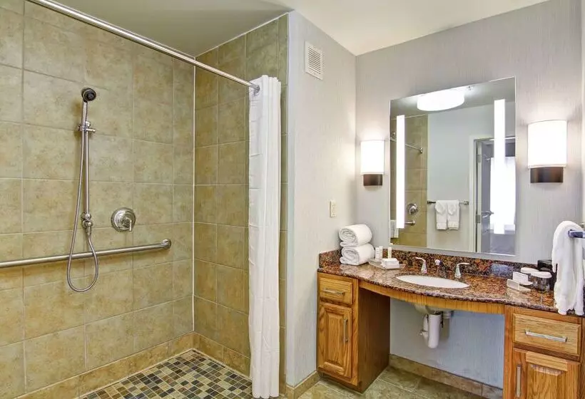 Отель Homewood Suites By Hilton Oklahoma Citywest