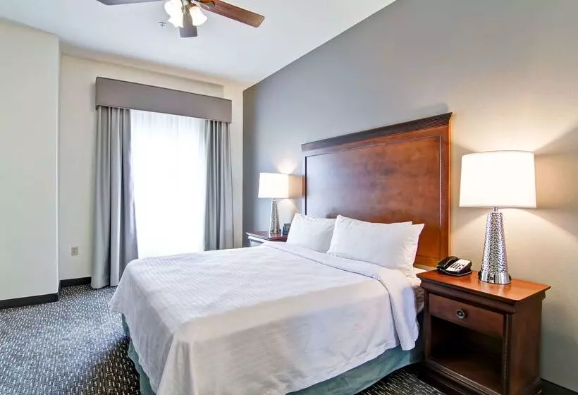 Отель Homewood Suites By Hilton Oklahoma Citywest