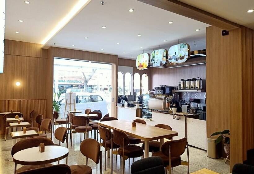 ホテル Kinabalu Daya