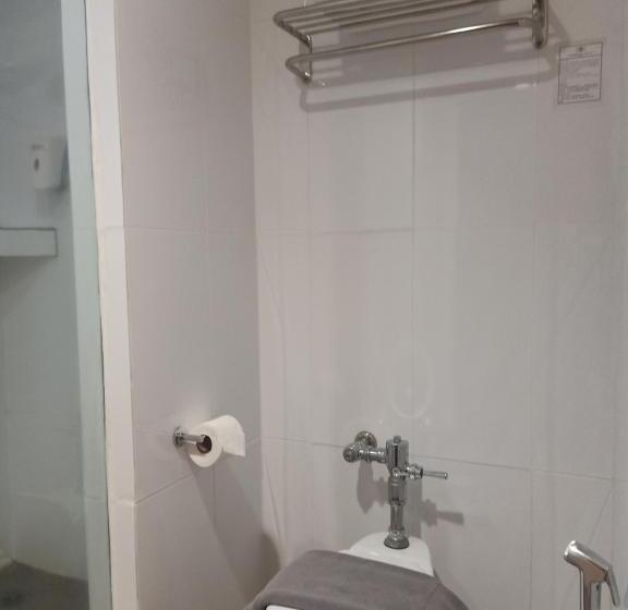 ホテル Kinabalu Daya