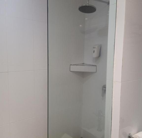 ホテル Kinabalu Daya