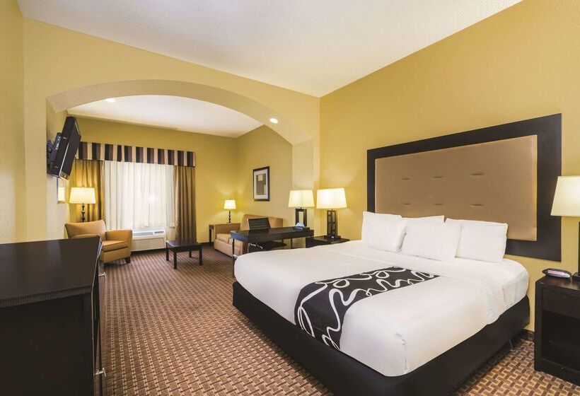 Hotel Spark By Hilton Brandon