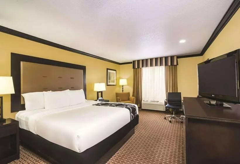 בית מלון כפרי Spark By Hilton Brandon