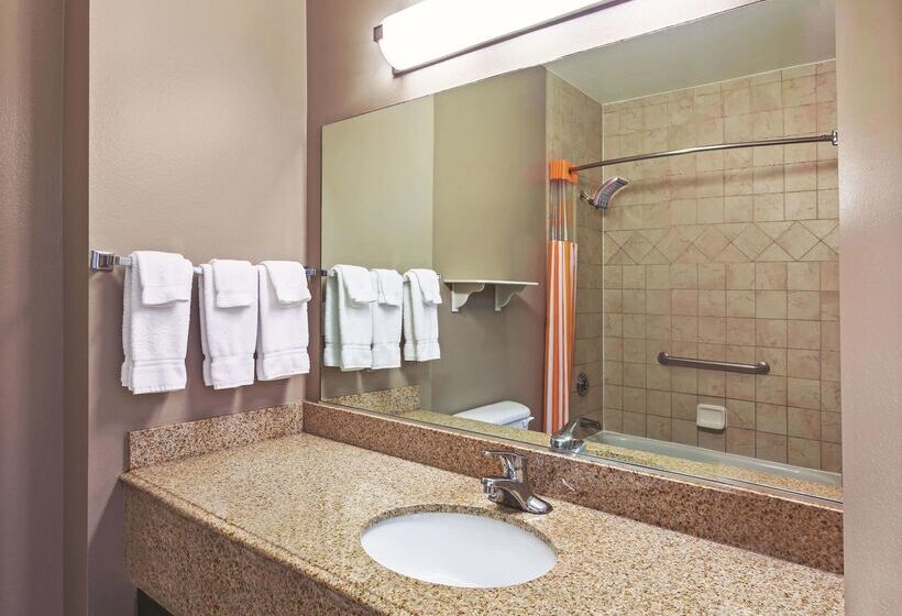 فندق La Quinta By Wyndham Granbury