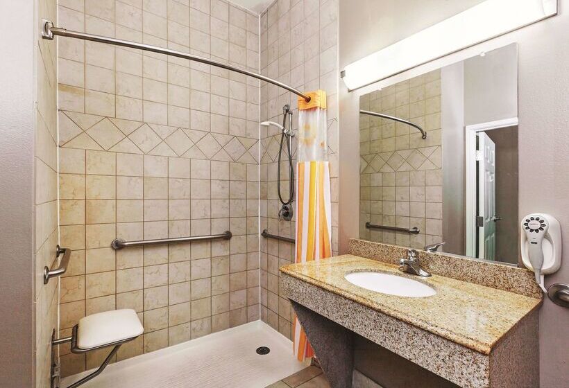 فندق La Quinta By Wyndham Granbury