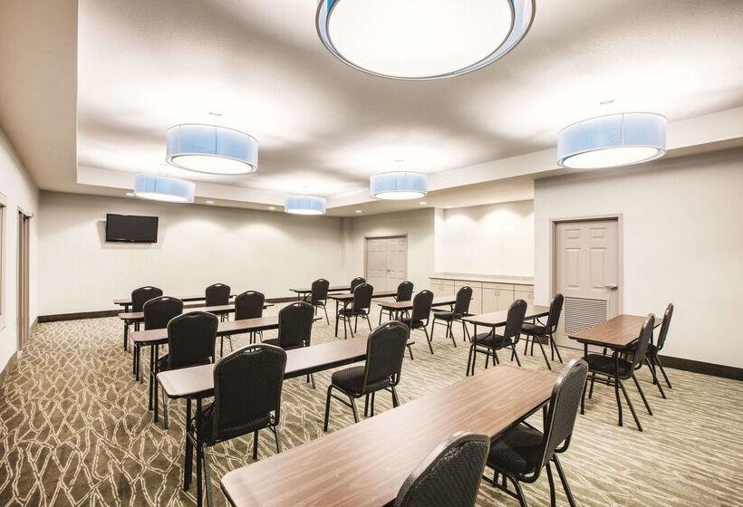 בית מלון כפרי La Quinta By Wyndham Mansfield Tx