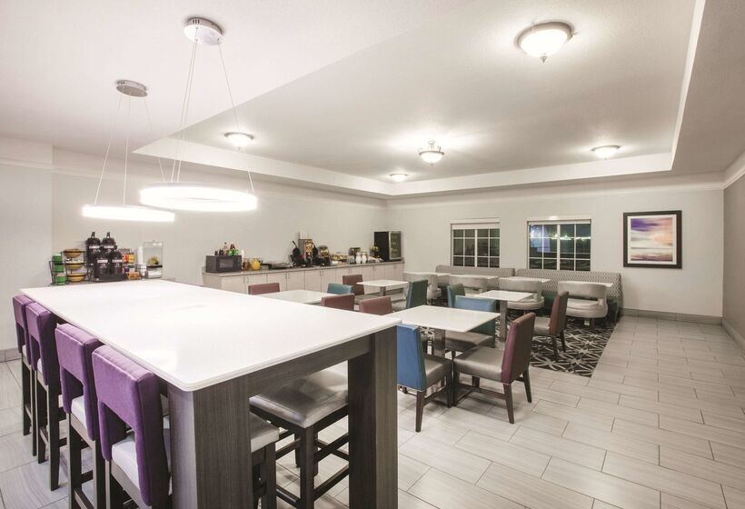 בית מלון כפרי La Quinta By Wyndham Mansfield Tx