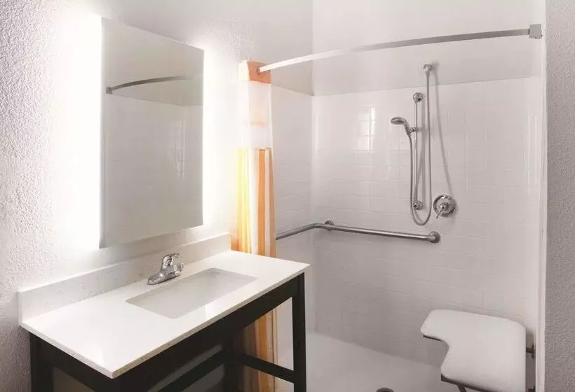 호텔 La Quinta By Wyndham Mansfield Tx