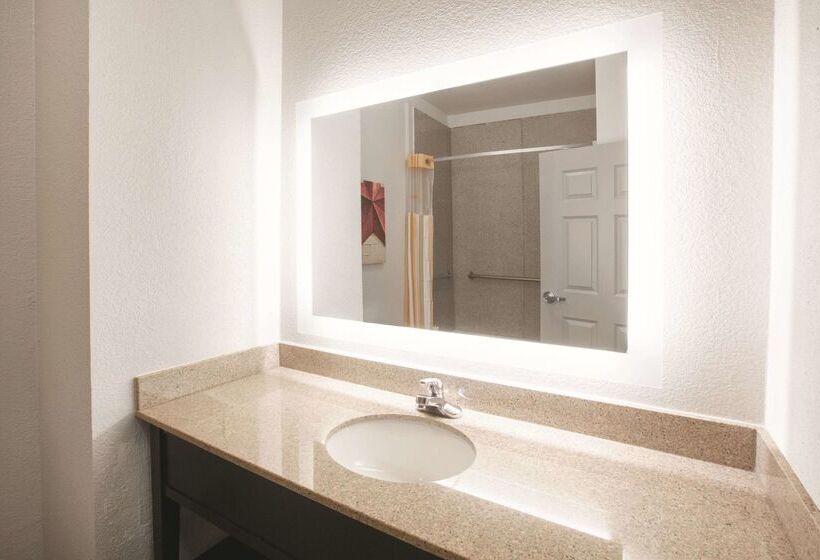 בית מלון כפרי La Quinta By Wyndham Mansfield Tx