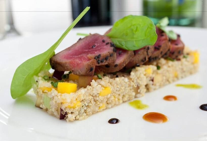 Le Parc Hotel, Beyond Stars