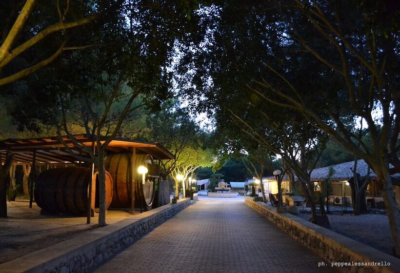 فندق ريفى Agriturismo La Maddalena