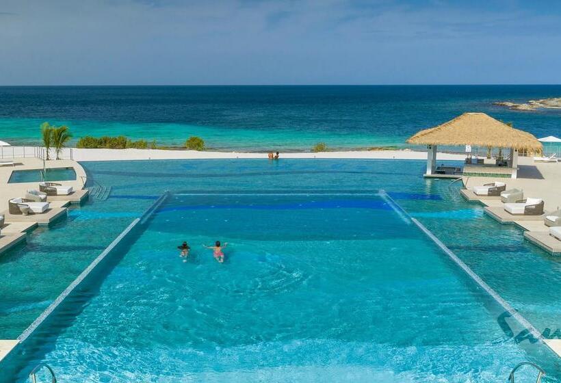 هتل Santa Barbara Beach & Golf Resort