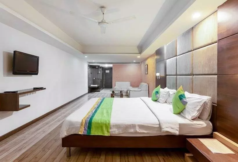 Fabhotel Cambay Sapphire
